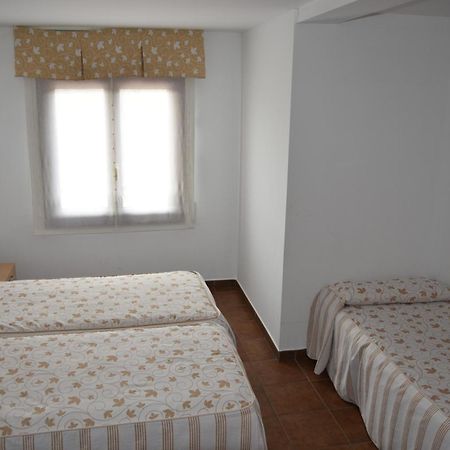 Aparthotel Tres Caminos El Grado Luaran gambar
