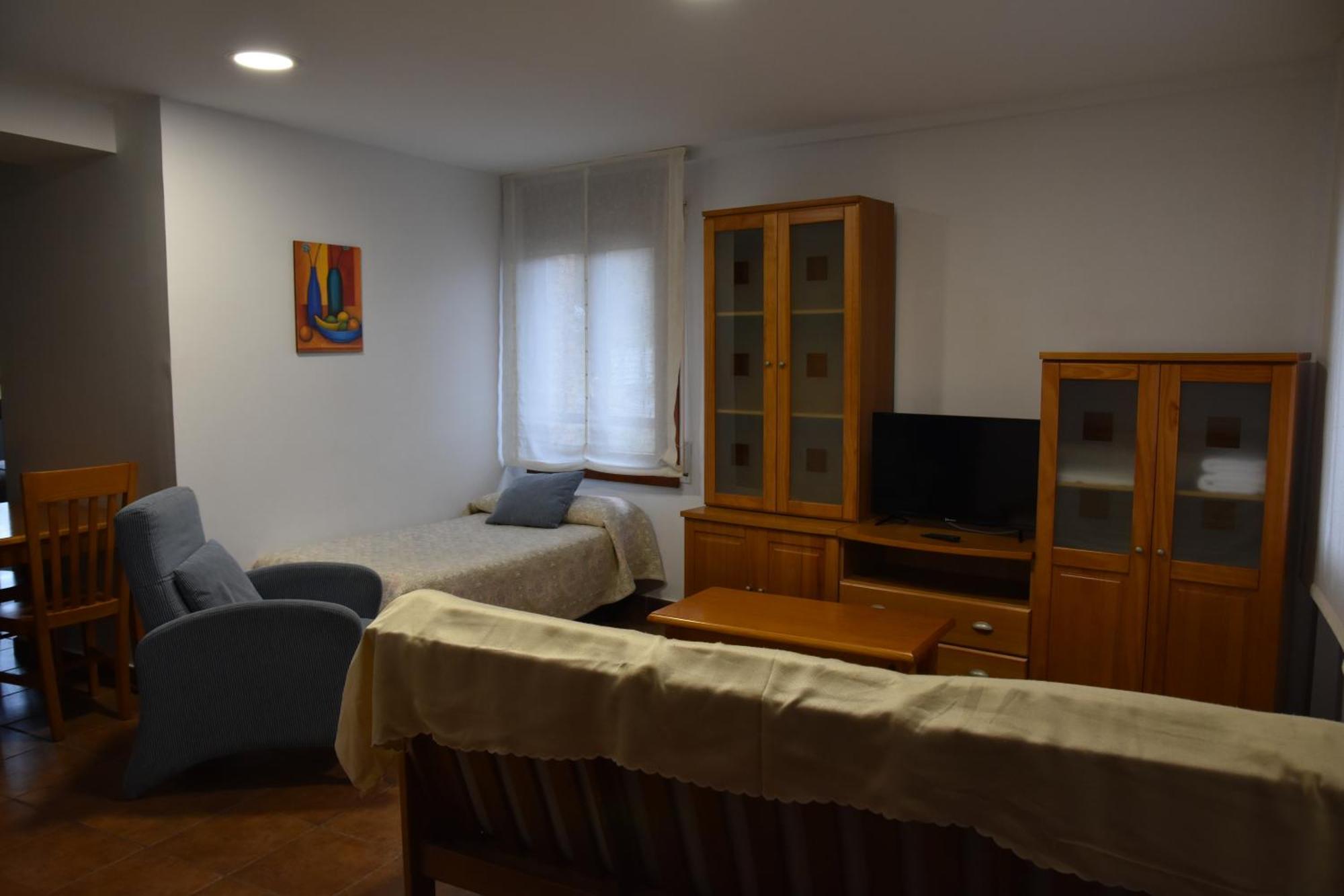 Aparthotel Tres Caminos El Grado Luaran gambar