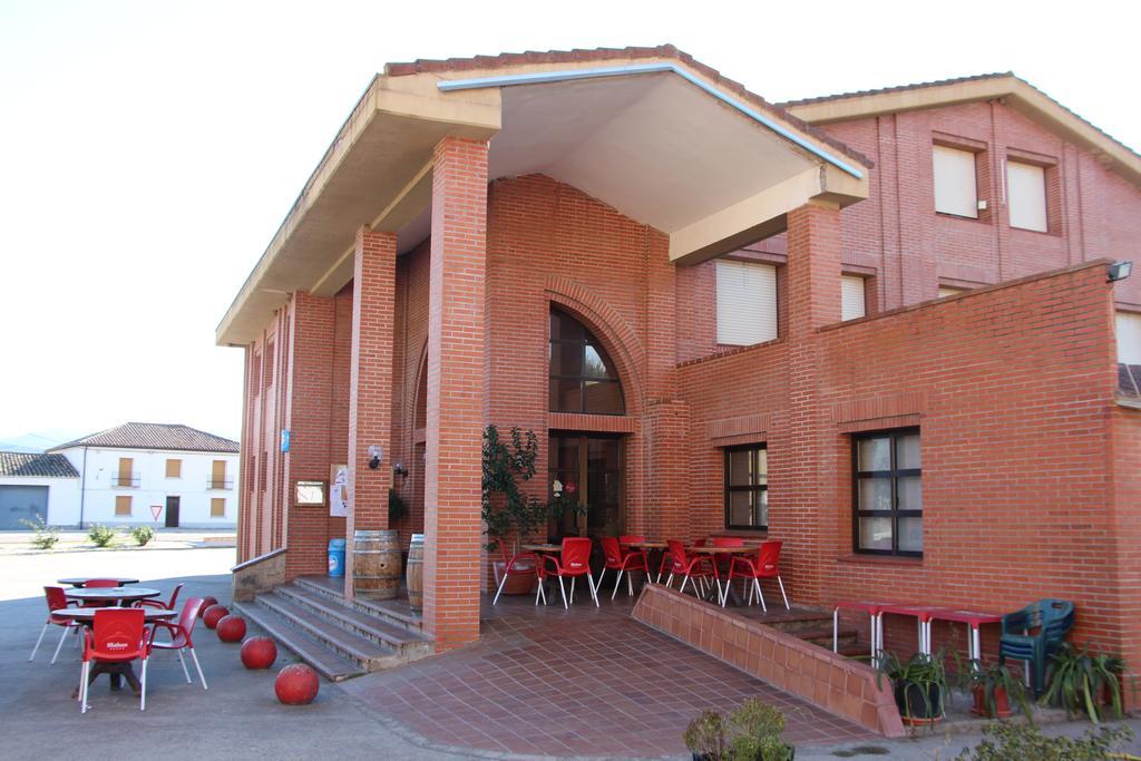Aparthotel Tres Caminos El Grado Luaran gambar