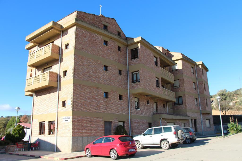 Aparthotel Tres Caminos El Grado Luaran gambar