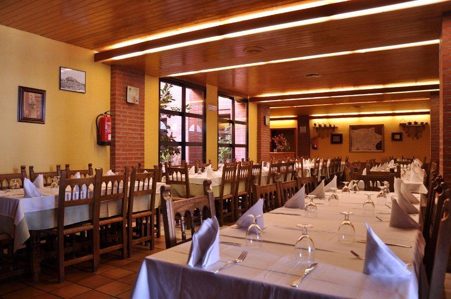 Aparthotel Tres Caminos El Grado Luaran gambar